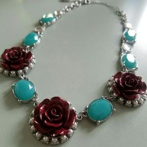NWOT Lia Sophia Necklace